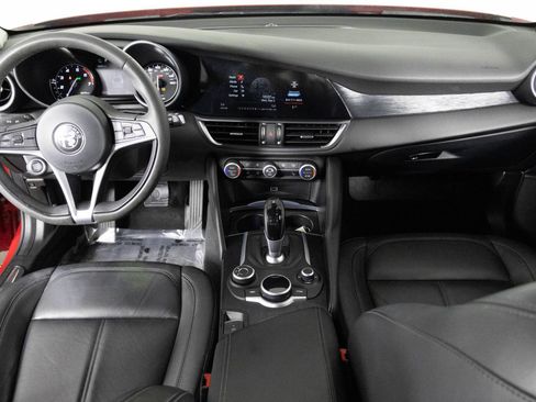 Used 2018 Alfa Romeo Giulia Base w/ Nero Edizione image 22