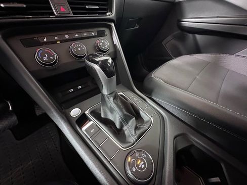 Used 2022 Volkswagen Taos SE image 27