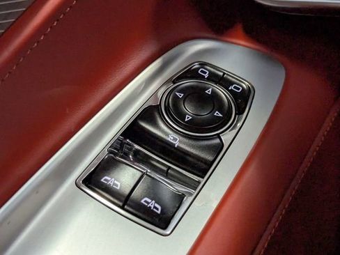 Used 2021 Chevrolet Corvette Stingray Premium Cpe w/ Z51 Performance Package RWD image 18