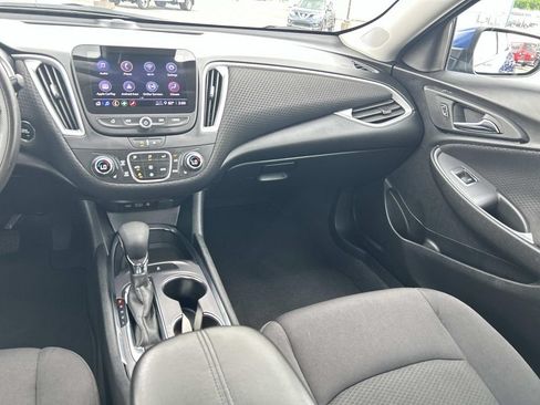Used 2023 Chevrolet Malibu LT FWD image 13