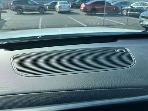 Used 2025 Hyundai Kona SEL image 18