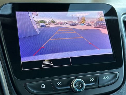 Used 2023 Chevrolet Malibu LT image 18