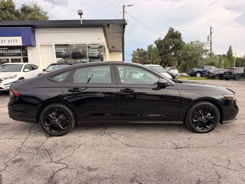 Used 2025 Honda Accord SE image 6
