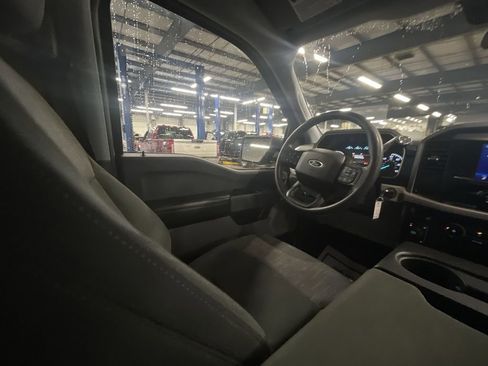 Used 2023 Ford F150 XLT image 15
