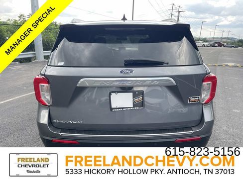 Used 2021 Ford Explorer Platinum w/ Premium Technology Package RWD image 4