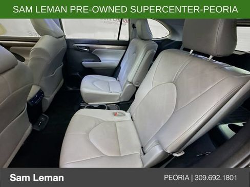 Used 2021 Toyota Highlander Platinum AWD/4WD image 26