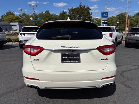 Used 2020 Maserati Levante S AWD/4WD image 6