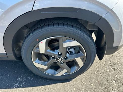 New 2026 Hyundai Venue SEL FWD image 35
