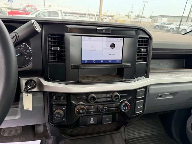Used 2025 Ford F550 4x4 Regular Cab Super Duty image 8