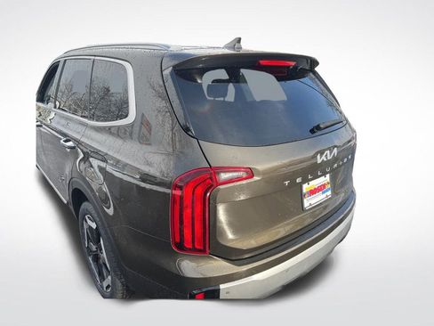 Certified 2023 Kia Telluride S w/ S Sunroof Package image 35