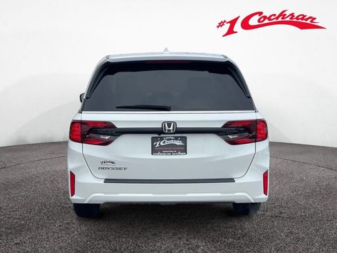 Certified 2025 Honda Odyssey EX-L image 18