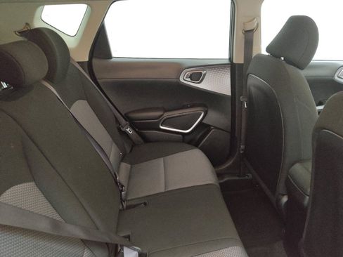 Used 2022 Kia Soul LX FWD image 19