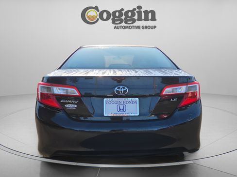 Used 2013 Toyota Camry LE image 4