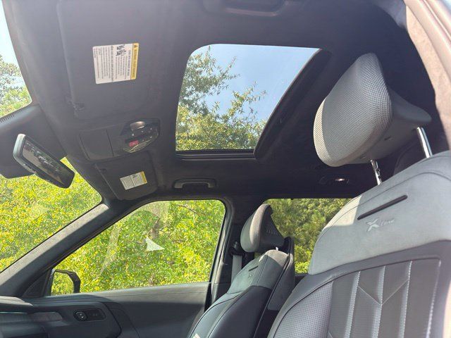 Used 2027 Kia Telluride X-Line SX Prestige AWD/4WD image 3