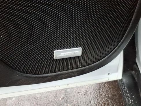 Used 2023 GMC Acadia AT4 w/ Technology Package image 28