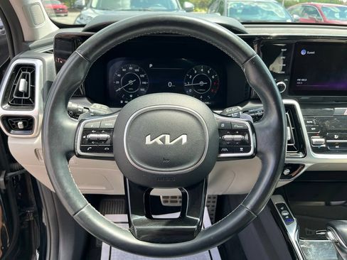 Used 2022 Kia Sorento SX FWD image 13