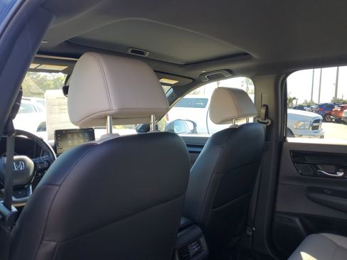 Certified 2025 Honda CR-V Sport Touring image 12