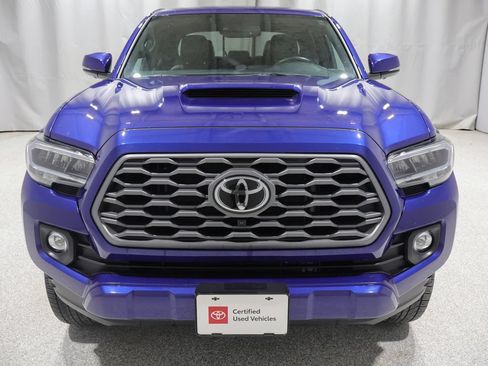 Certified 2023 Toyota Tacoma TRD Sport w/ TRD Premium Sport Package AWD/4WD image 7