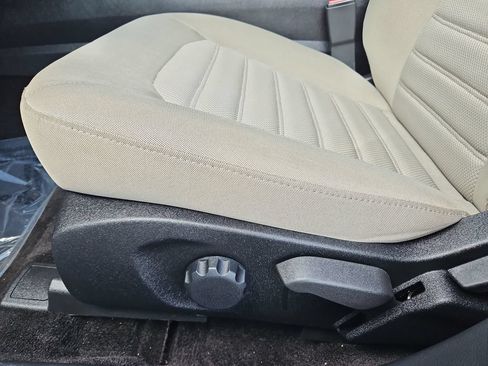 Used 2018 Ford Fusion S FWD image 21