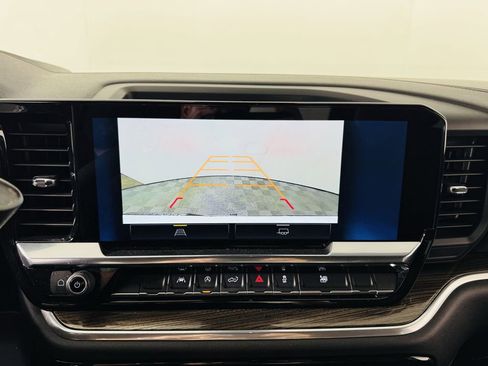 Used 2025 Chevrolet Silverado 1500 LT image 16