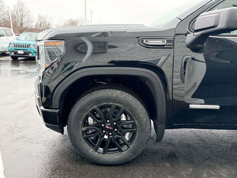 New 2026 GMC Sierra 1500 Elevation image 28