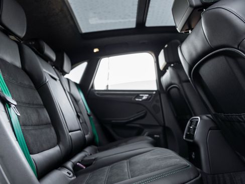 New 2026 Porsche Macan GTS image 38