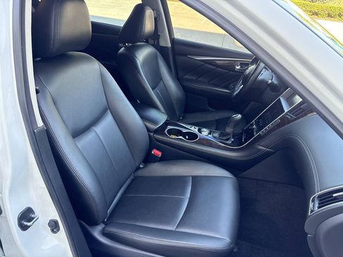 Used 2019 INFINITI Q50 Luxe RWD image 17