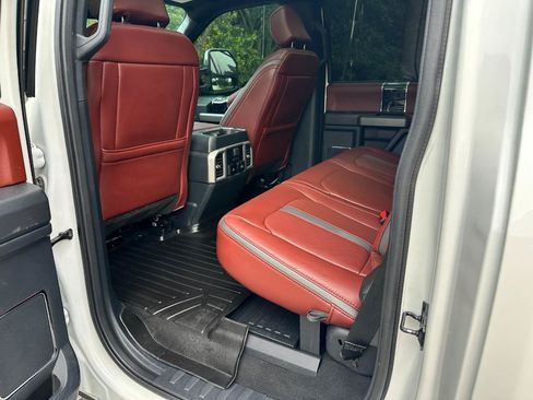 Used 2022 Ford F250 Platinum w/ Tremor Off-Road Package AWD/4WD image 19