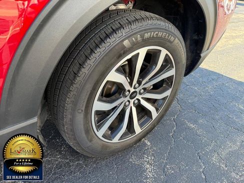 Used 2025 Ford Explorer ST-Line image 23