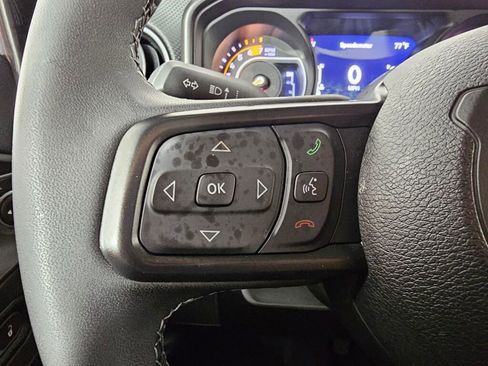 Used 2025 Jeep Wrangler Unlimited Rubicon w/ Convenience Group AWD/4WD image 20
