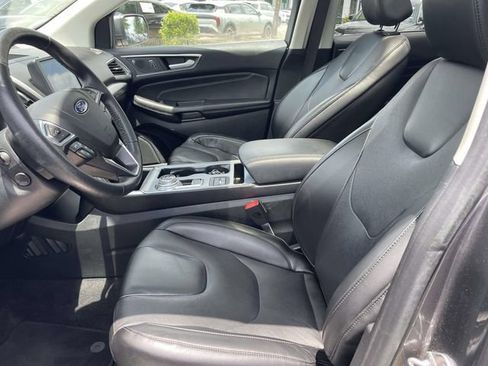 Used 2021 Ford Edge Titanium w/ Equipment Group 301A FWD image 17