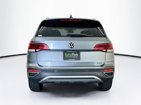Used 2023 Volkswagen Taos SE w/ Panoramic Sunroof Package AWD/4WD image 7