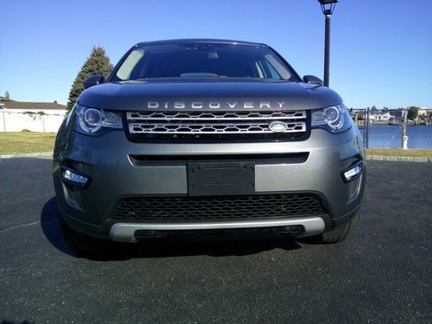 Used 2018 Land Rover Discovery Sport HSE image 22