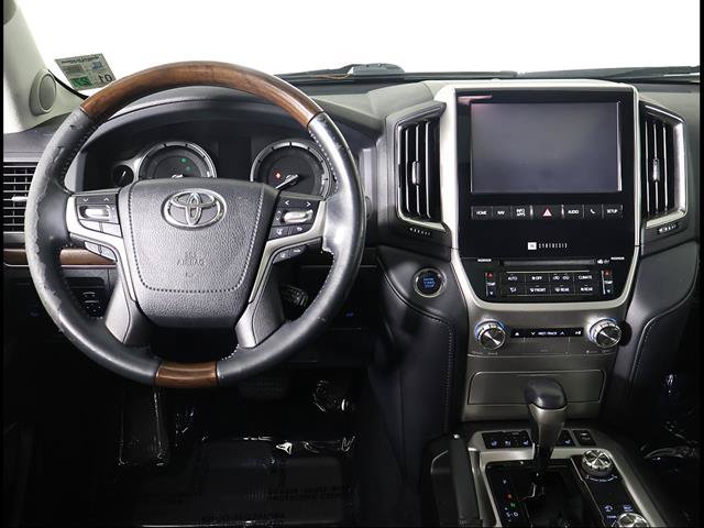Used 2018 Toyota Land Cruiser AWD/4WD image 8