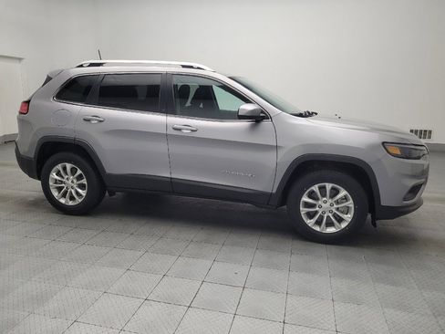 Used 2019 Jeep Cherokee Latitude w/ Popular Appearance Group image 11