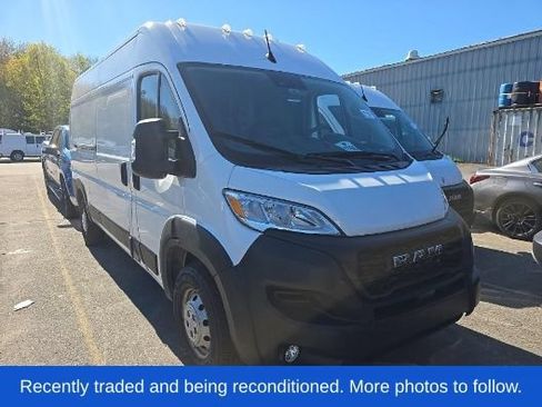 Used 2024 RAM ProMaster 2500 w/ Convenience Group FWD image 1