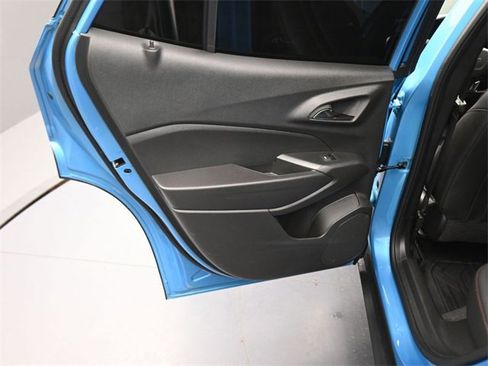 Used 2025 Chevrolet Trax RS w/ Sunroof Package image 15