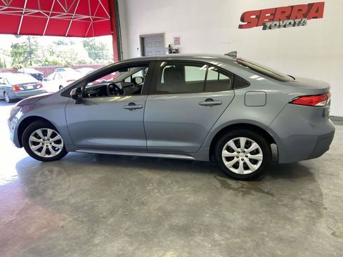 Used 2025 Toyota Corolla LE image 6