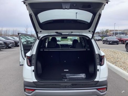 Used 2025 Hyundai Tucson Limited image 16