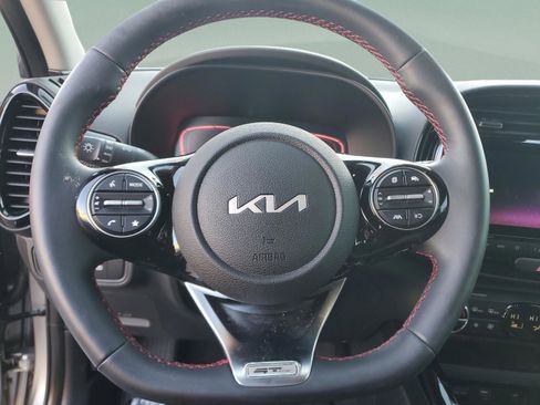 Certified 2025 Kia Soul GT-Line image 19