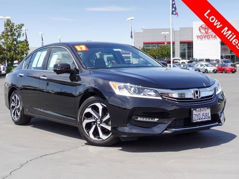Used 2017 Honda Accord EX-L image 2