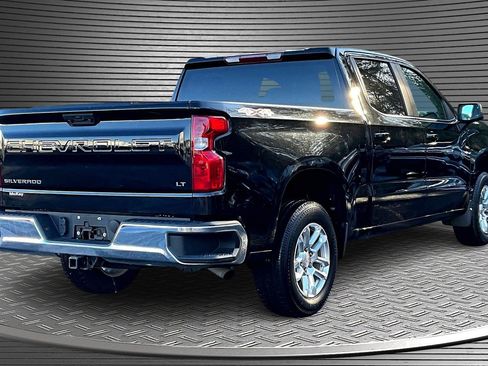 Used 2022 Chevrolet Silverado 1500 LT image 6