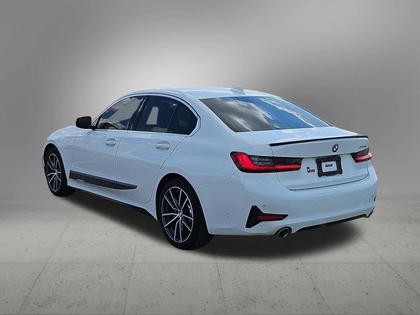 Used 2019 BMW 330i Sedan w/ Premium Package RWD image 4