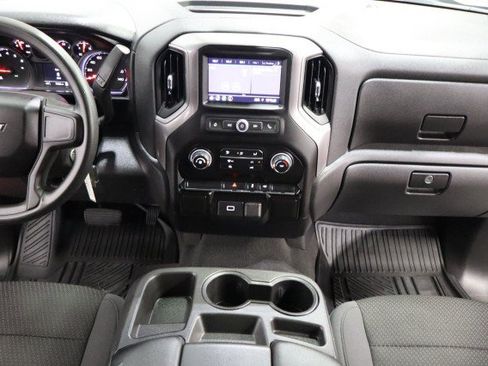 Used 2020 Chevrolet Silverado 1500 Custom w/ Infotainment Package RWD image 7