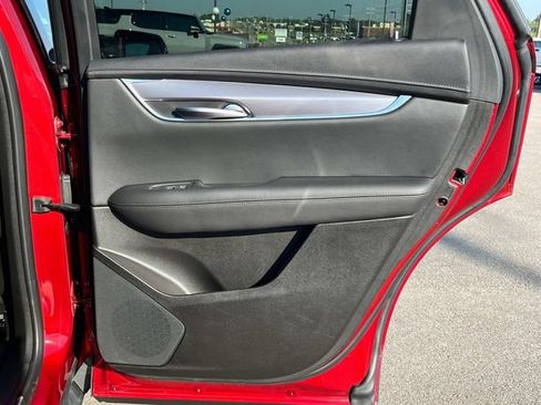 Used 2023 Cadillac XT5 Luxury image 24