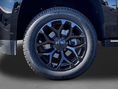 Used 2015 GMC Yukon Denali w/ Premium Package AWD/4WD image 8