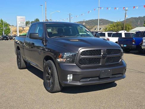 Used 2019 RAM 1500 Express w/ Wheel & Sound Group AWD/4WD image 4