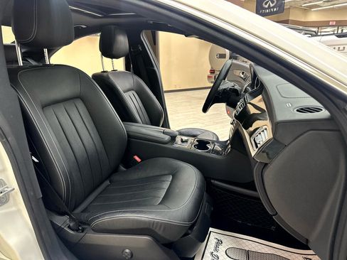 Used 2014 Mercedes-Benz CLS 550 4MATIC w/ Premium 1 Package image 39