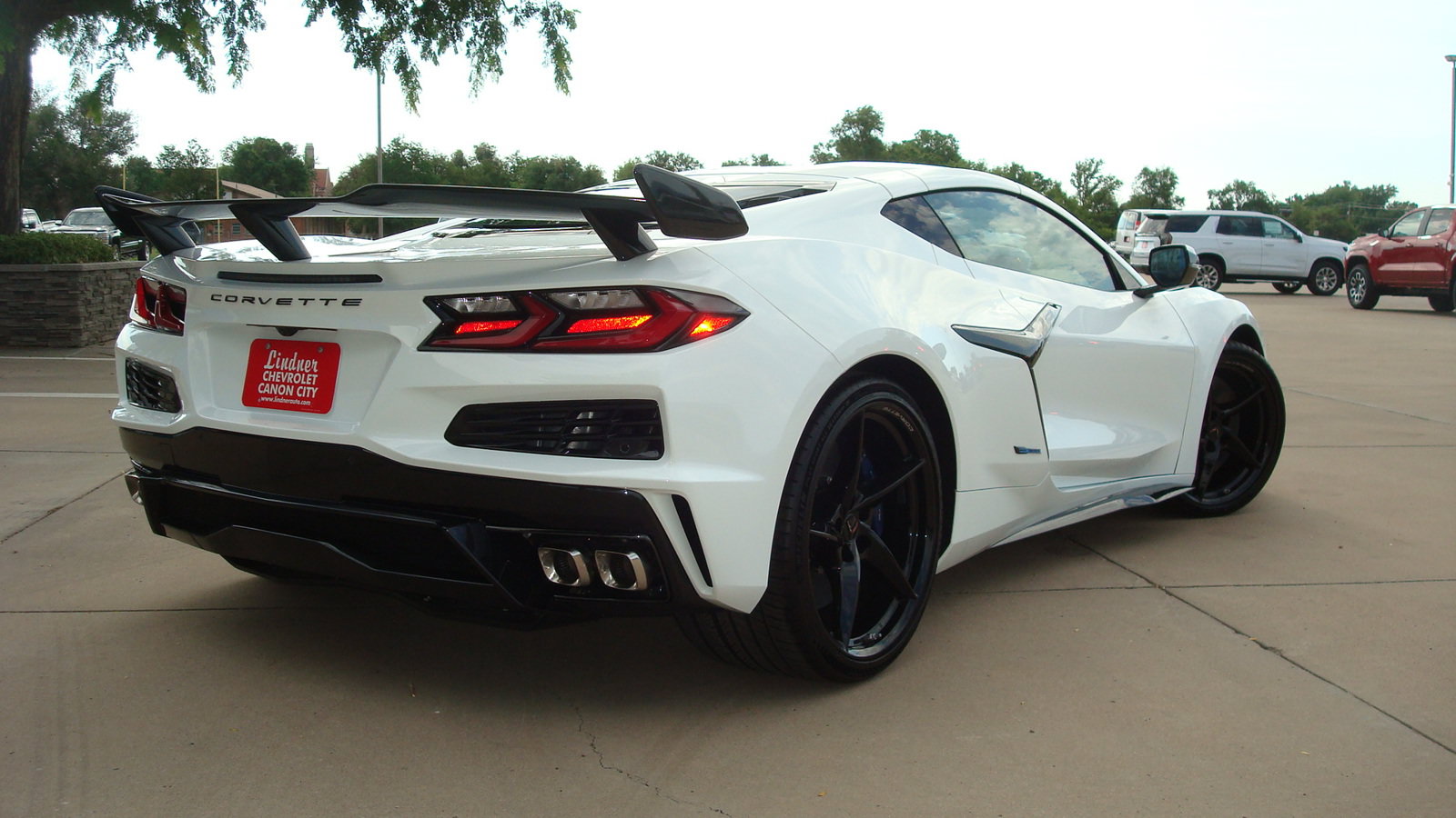 New 2026 Chevrolet Corvette E-Ray AWD/4WD image 4