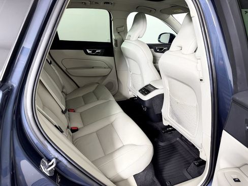 Used 2019 Volvo XC60 T5 Inscription w/ Protection Package Premier AWD/4WD image 45